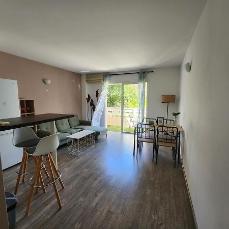 Appartement Cosy En Duplex Avec Jardin Et Cuisine A Trianon Нумеа Екстериор снимка
